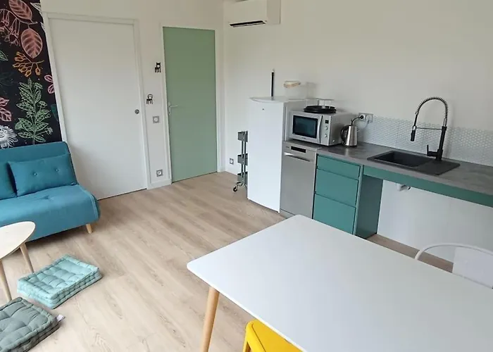 Apartment L'endroit : De Jardin Adapte Pmr 40m2